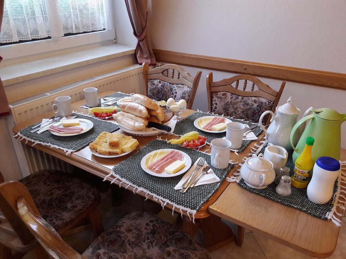 Hotel Selsky Dvur 1 Police nad Metují Zewnętrze zdjęcie