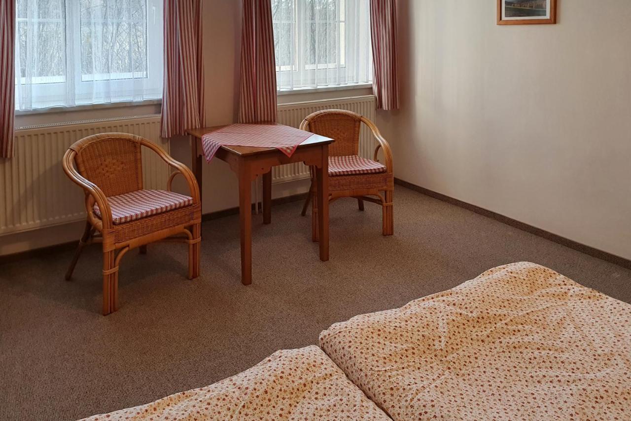Hotel Selsky Dvur 1 Police nad Metují Zewnętrze zdjęcie
